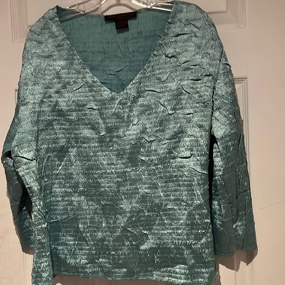 Womens teal pleated stretch blouse
